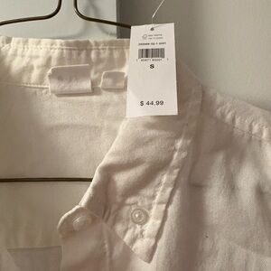 GAP White Button Down Shirt